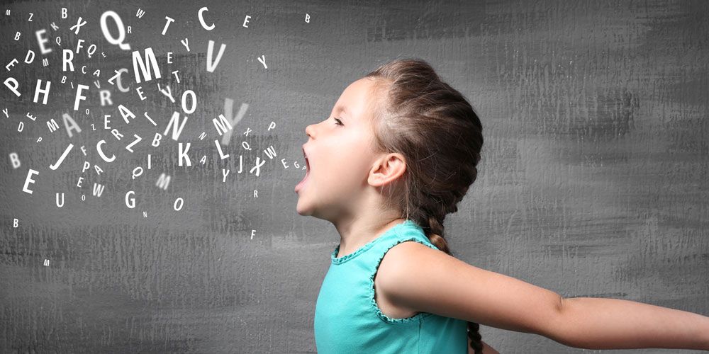 Πώς να βοηθήσετε το παιδί σας να εξασκήσει τις δεξιότητες λόγου και γλώσσας στο σπίτι